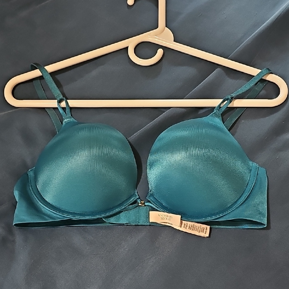 Victoria's Secret Blue Seamless T-Shirt Bra